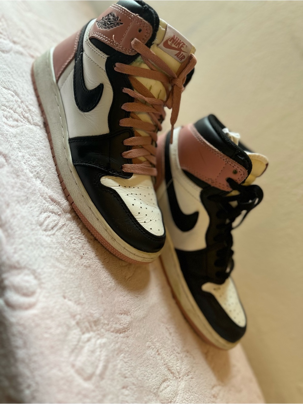 Jordan 1 High Womens Black White Pink Sneakers